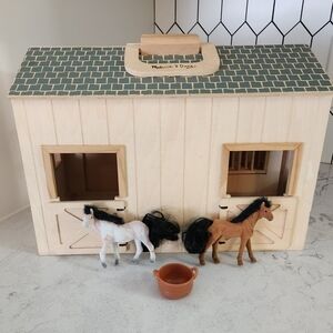 Melissa & Doug Horse Barn/Stables w/ 2 Horses